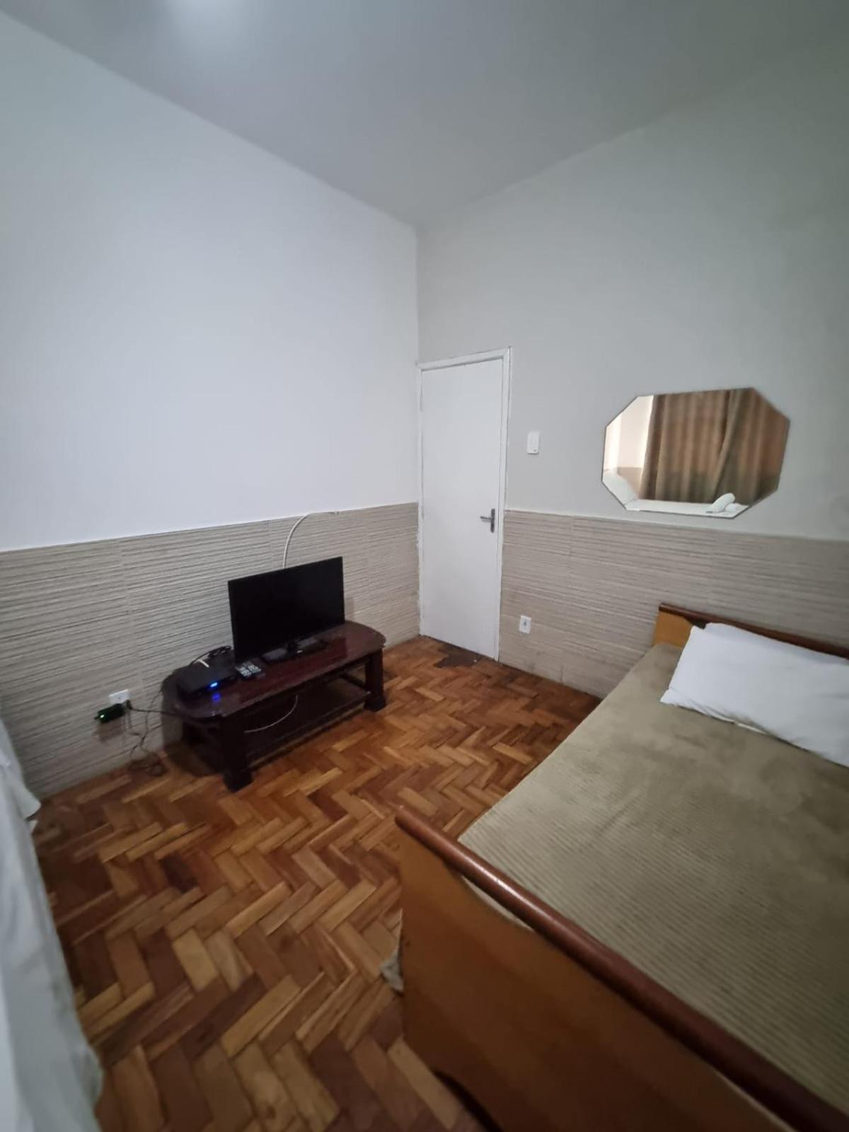 Comodidade E Seguranca No Centro 贝洛哈里桑塔 外观 照片