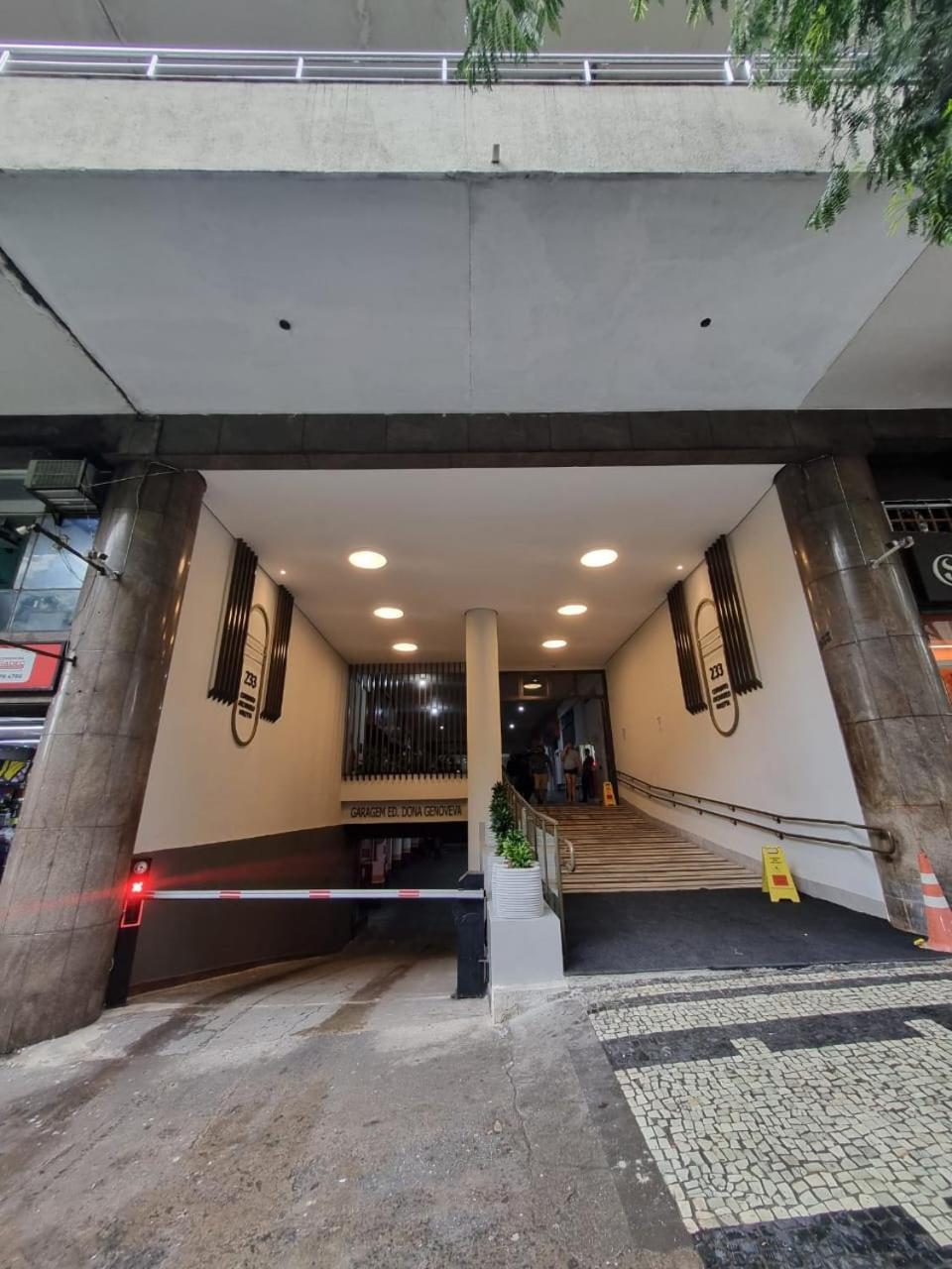 Comodidade E Seguranca No Centro 贝洛哈里桑塔 外观 照片