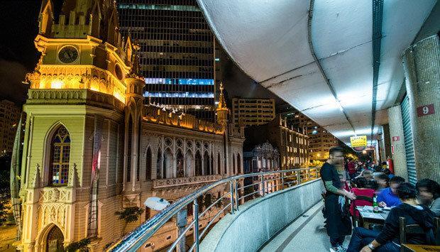 Comodidade E Seguranca No Centro 贝洛哈里桑塔 外观 照片