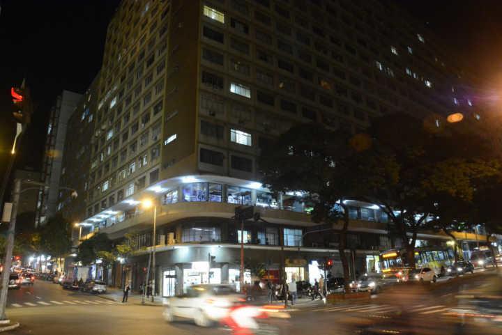 Comodidade E Seguranca No Centro 贝洛哈里桑塔 外观 照片